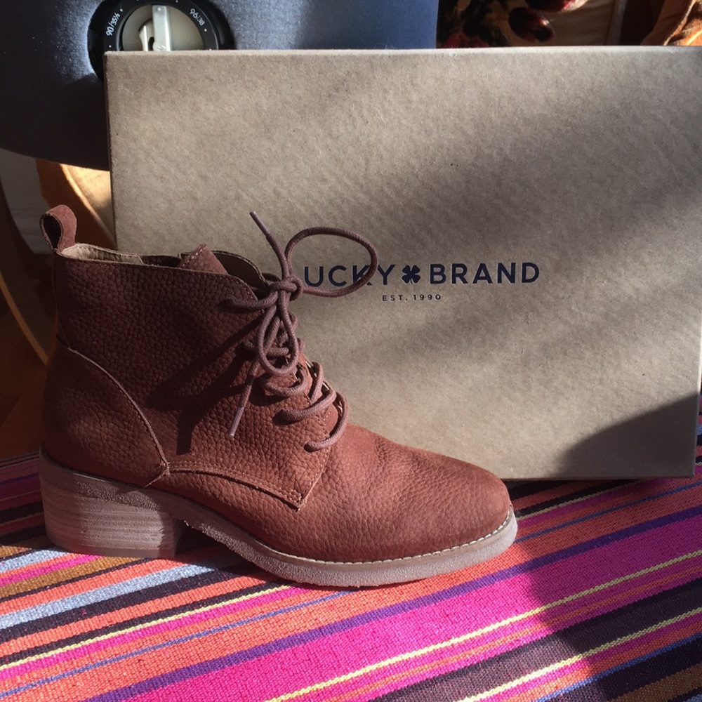 New Lucky Brand Brown Ankle Boots